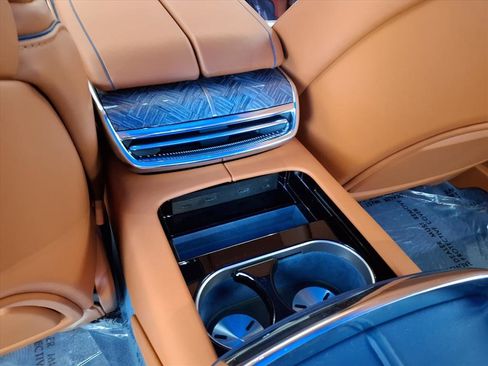 New 2025 Cadillac Celestiq image 13