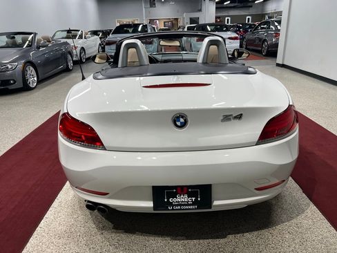 Used 2011 BMW Z4 sDrive30i image 22
