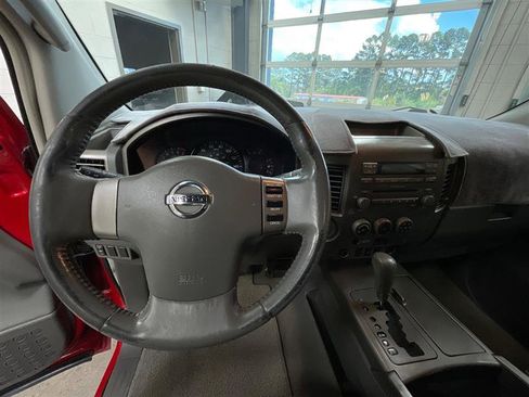 Used 2006 Nissan Titan SE RWD image 14