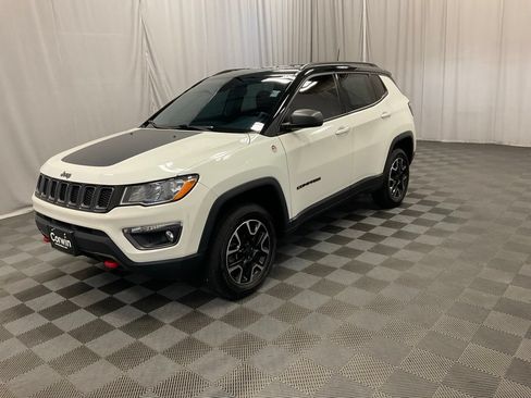 Used 2020 Jeep Compass Trailhawk AWD/4WD image 10