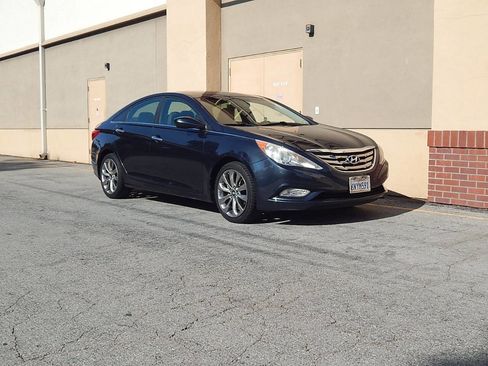 Used 2011 Hyundai Sonata SE w/ Navigation & Sunroof Pkg 4 image 1