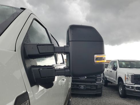 New 2026 Ford F350 King Ranch w/ FX4 Off-Road Package image 5