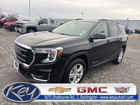 Used 2023 GMC Terrain SLE w/ Driver Convenience Package image 1