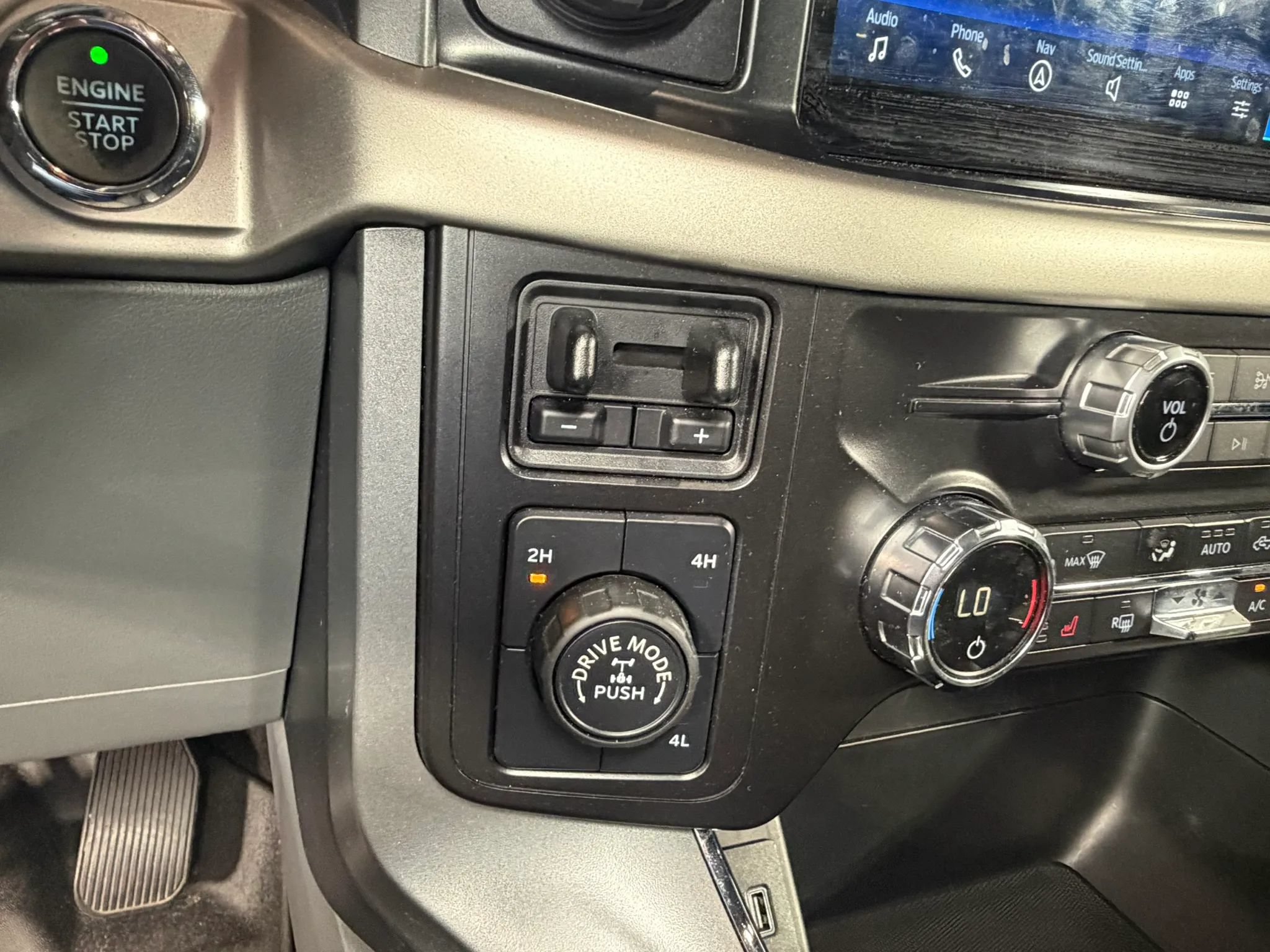Used 2021 Ford F150 XLT w/ Equipment Group 302A High AWD/4WD image 29
