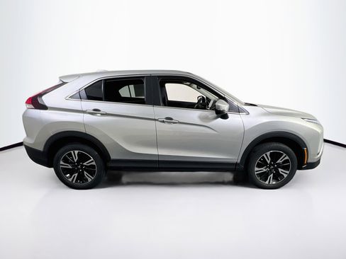 Used 2023 Mitsubishi Eclipse Cross SE image 4