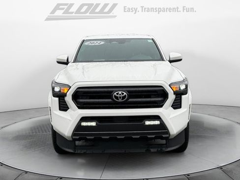 Used 2024 Toyota Tacoma SR5 image 2