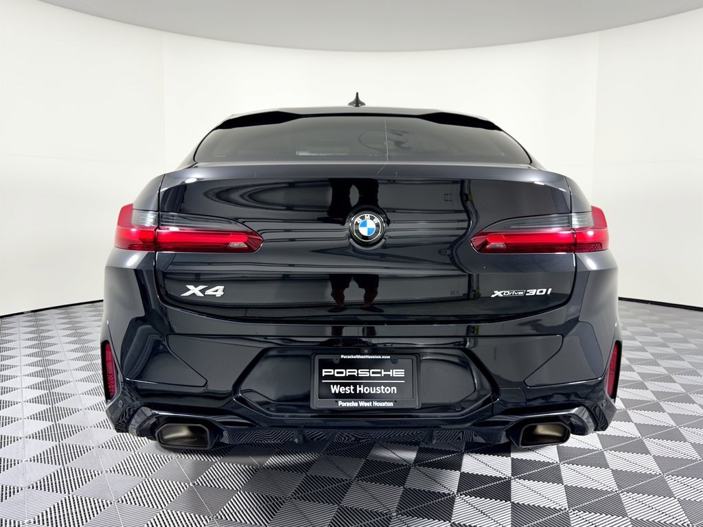 Used 2024 BMW X4 xDrive30i w/ M Sport Package AWD/4WD image 11