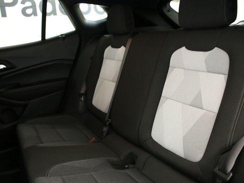 Certified 2025 Chevrolet Trax RS w/ Driver Confidence Package FWD image 30