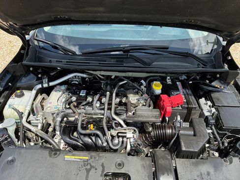 Used 2025 Nissan Sentra SV FWD image 25