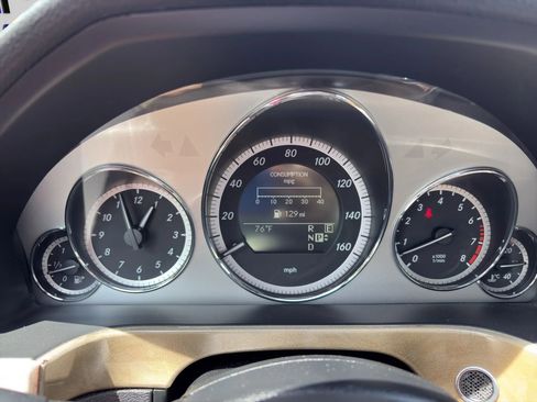 Used 2011 Mercedes-Benz E 550 Sedan image 10