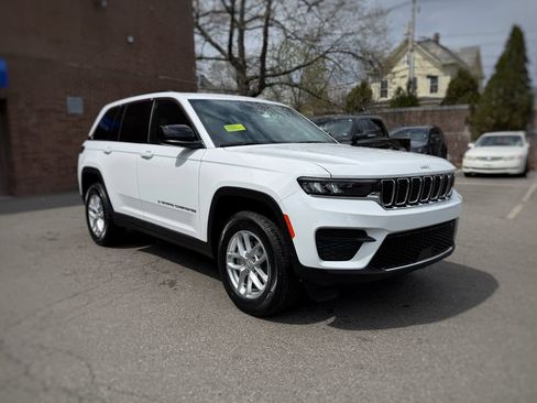 New 2026 Jeep Grand Cherokee Laredo X AWD/4WD image 3