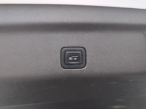 Used 2021 Chevrolet Tahoe LT image 26