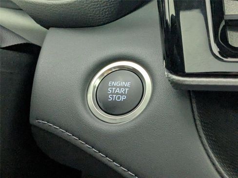 New 2026 Toyota Highlander Platinum image 21