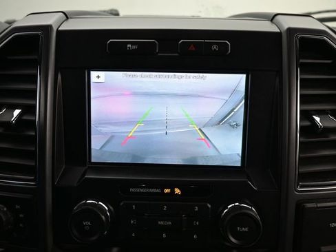 Used 2019 Ford F150 XLT w/ Trailer Tow Package image 16