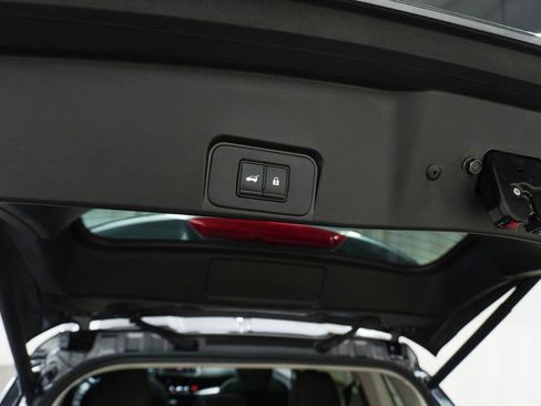 Used 2023 Nissan Rogue SV w/ SV Premium Package image 6