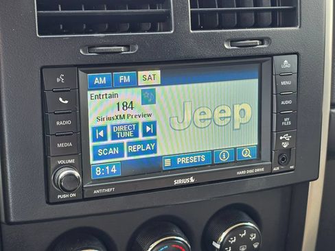 Used 2012 Jeep Liberty Sport AWD/4WD image 19