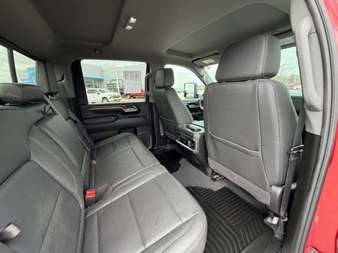 Used 2025 GMC Sierra 2500 SLT w/ SLT Premium Package image 26