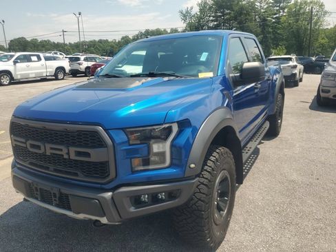 Used 2018 Ford F150 Raptor w/ Equipment Group 801A Mid AWD/4WD image 3