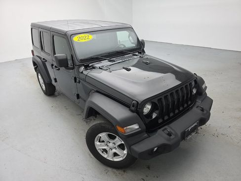 Used 2022 Jeep Wrangler Unlimited Sport AWD/4WD image 2
