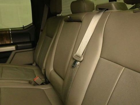 Used 2020 Ford F150 Lariat AWD/4WD image 12