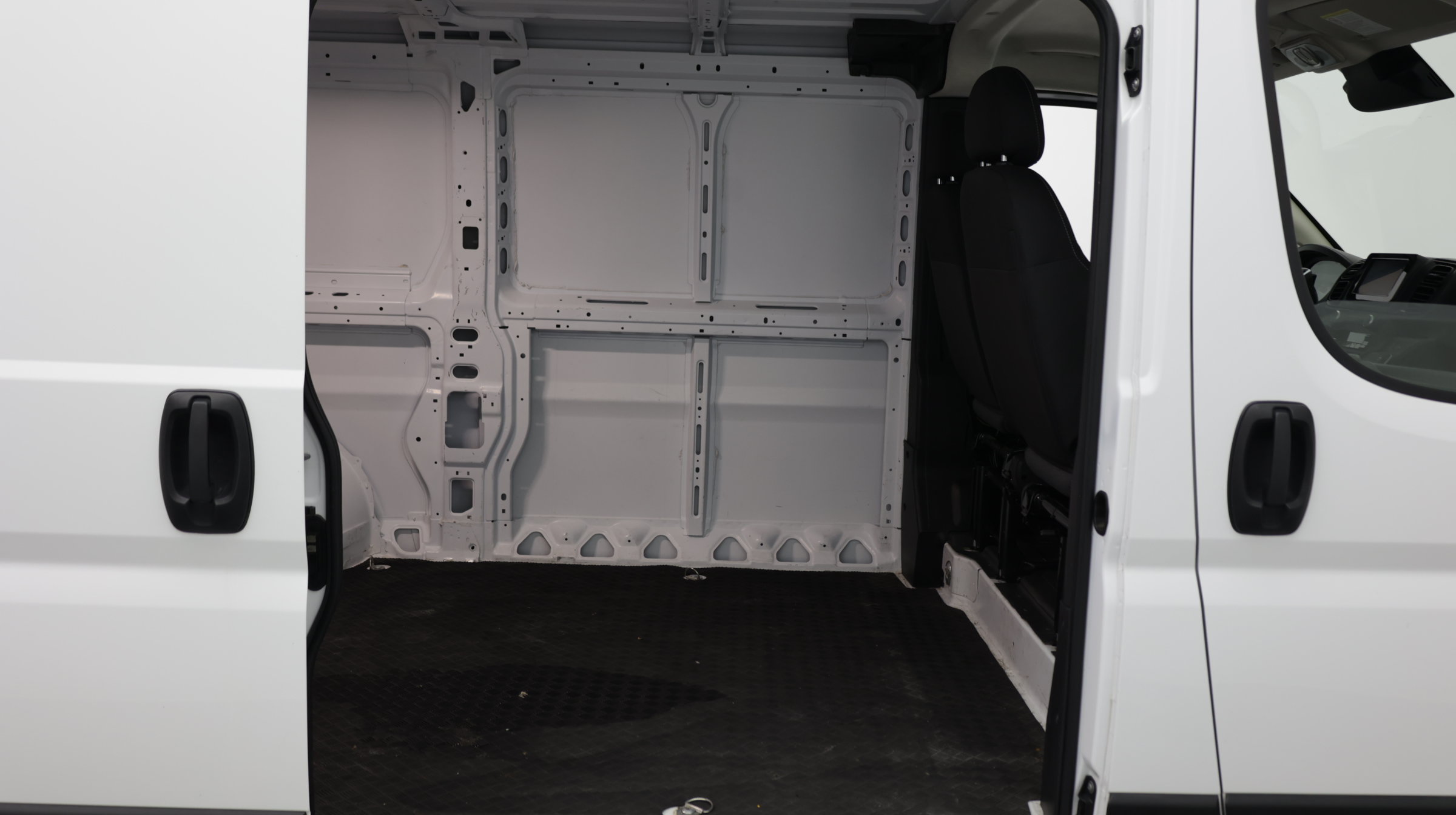 Used 2025 RAM ProMaster 2500 w/ Convenience Group FWD image 32