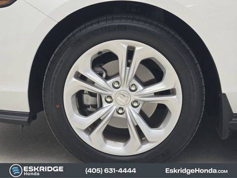 Certified 2025 Honda Accord LX image 13