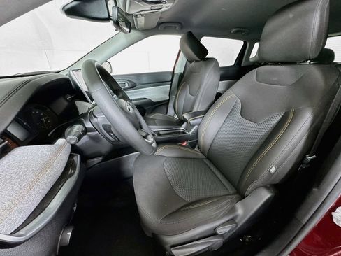 Used 2022 Jeep Compass Sport FWD image 19