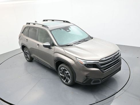 New 2025 Subaru Forester Limited image 18