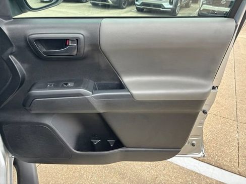 Used 2022 Toyota Tacoma SR w/ SR Convenience Package RWD image 13