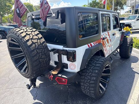 Used 2018 Jeep Wrangler Unlimited Sport S AWD/4WD image 2