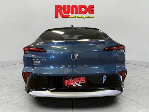 Used 2025 Buick Envista Sport Touring w/ Convenience I Package FWD image 4
