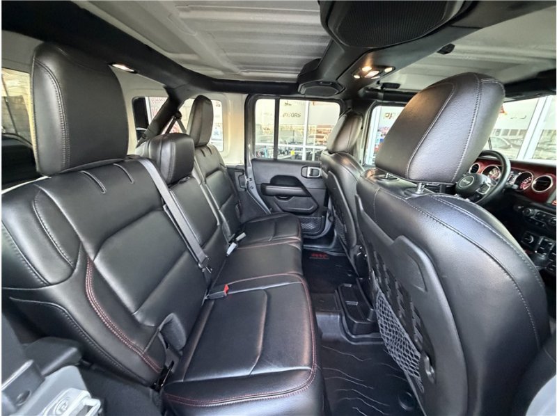 Used 2019 Jeep Wrangler Unlimited Rubicon AWD/4WD image 32