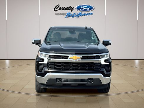 Used 2024 Chevrolet Silverado 1500 LT AWD/4WD image 12