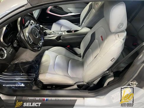 Used 2021 Chevrolet Camaro SS RWD image 6
