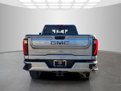 New 2026 GMC Sierra 2500 Denali Ultimate w/ Max Trailering Package image 5