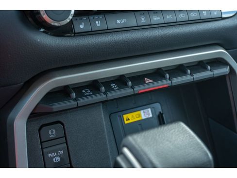 Used 2023 Toyota Tundra Limited AWD/4WD image 25