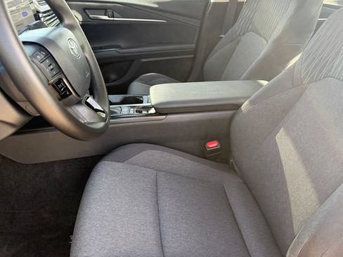 Used 2026 Toyota Camry LE w/ Convenience Package FWD image 10