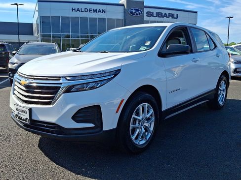 Used 2024 Chevrolet Equinox LS FWD image 3