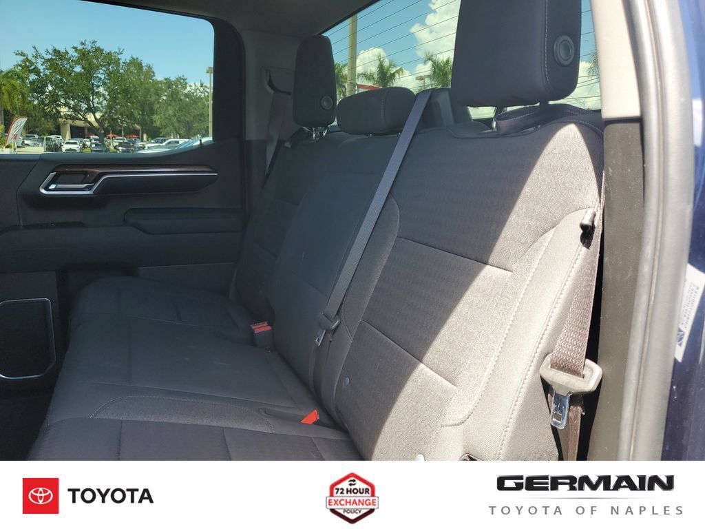 Used 2022 Chevrolet Silverado 1500 LT AWD/4WD image 20