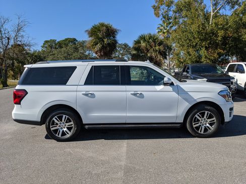 Used 2024 Ford Expedition Max Limited image 9