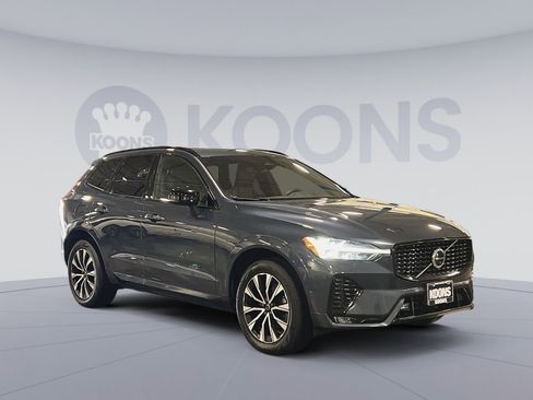 Used 2023 Volvo XC60 B5 Plus w/ Climate Package image 10