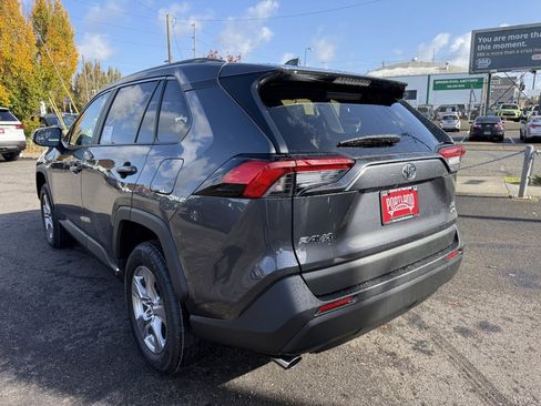 Used 2025 Toyota RAV4 XLE image 4