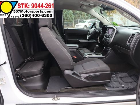 Used 2018 Chevrolet Colorado LT w/ Safety Package AWD/4WD image 18