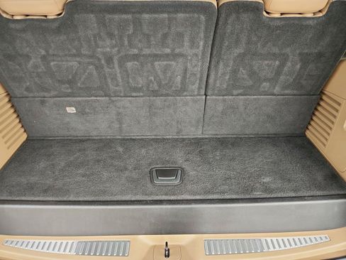 Certified 2018 Cadillac Escalade Platinum AWD/4WD image 27