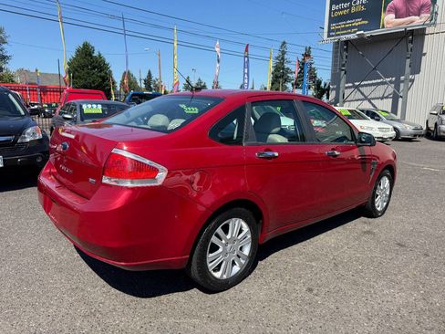 Used 2009 Ford Focus SEL image 8