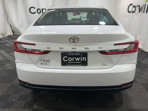 Used 2025 Toyota Camry LE image 7
