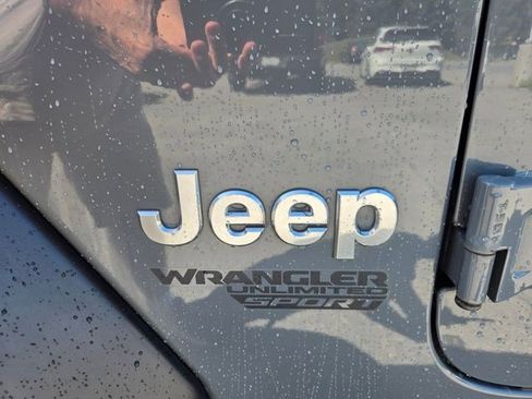 Used 2019 Jeep Wrangler Unlimited Sport S AWD/4WD image 23