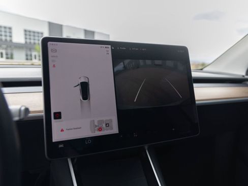 Used 2020 Tesla Model Y Long Range AWD/4WD image 20