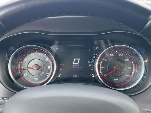 Used 2023 Dodge Charger SXT image 32