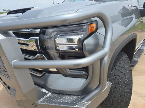 Used 2024 Chevrolet Silverado 3500 High Country w/ Technology Package AWD/4WD image 30